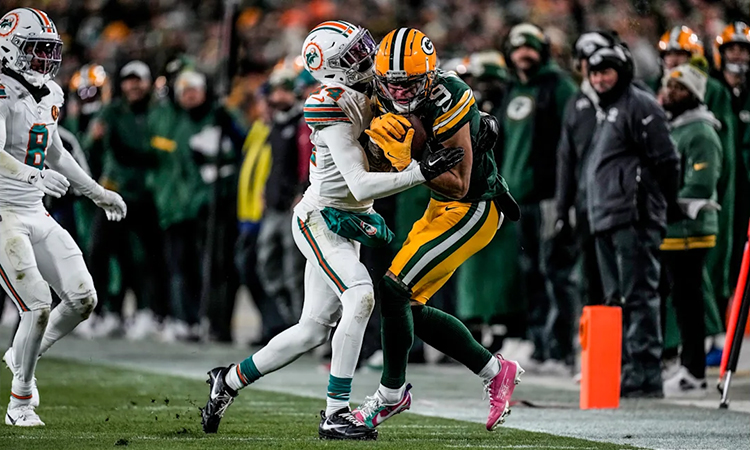 El Lago de los Cisnes ahora también en Lambeau Field - packers.com