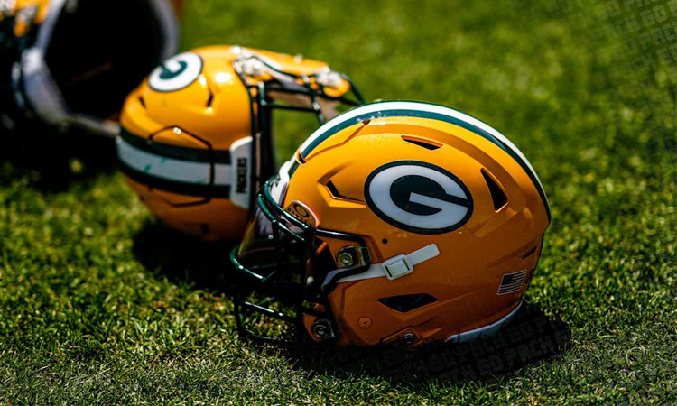 Como el juego de las sillas, pero con cascos - packers.com