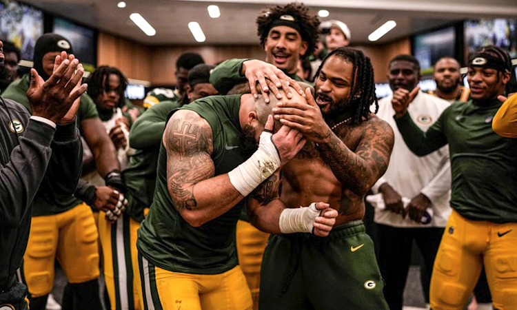 ¡MVP de la porra tíiiio! - packers.com